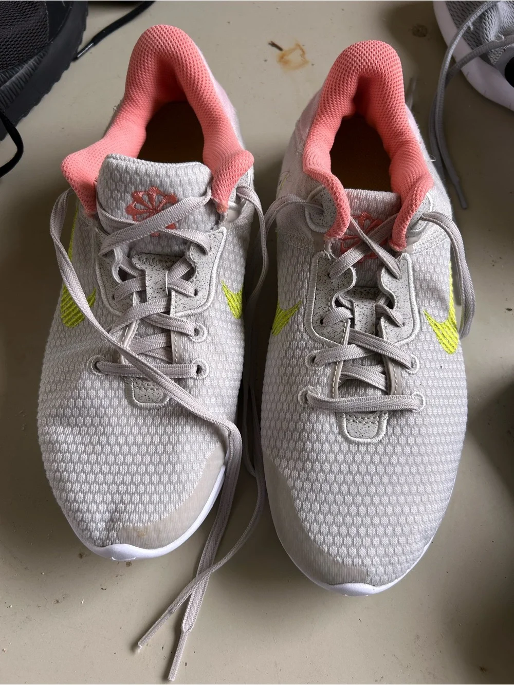 Nike Kids White Mesh Sneakers with Pink Collar and Neon Yellow Swoosh